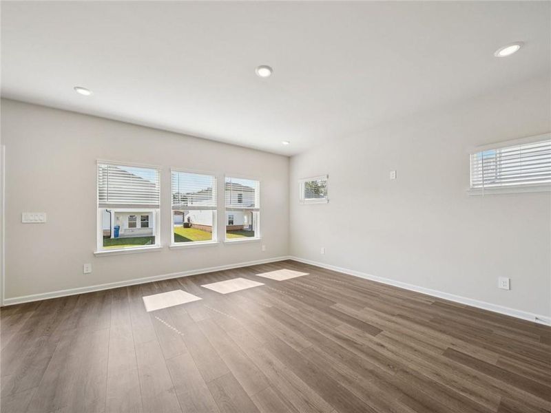 Spacious, unfurnished interior of a new home in Martin Springs - Reserve Series, Lawrenceville (Image 18).