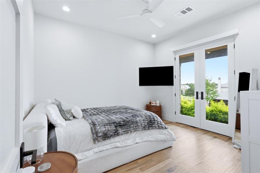 Furnished interior view inside a new home in , Heath (Image 29).