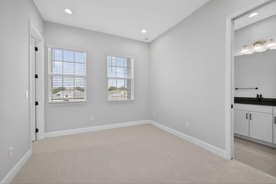 Spacious, unfurnished interior of a new home in , Westlake (Image 23).