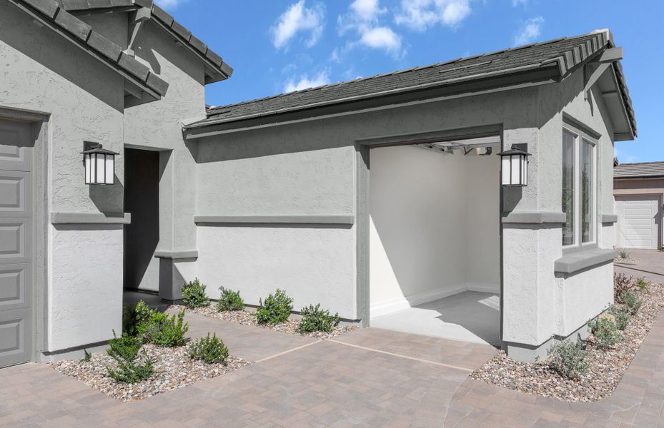 Representative exterior details of a home built from the Refuge by Del Webb in Sun City Anthem at Merrill Ranch, Florence (Image 3).
