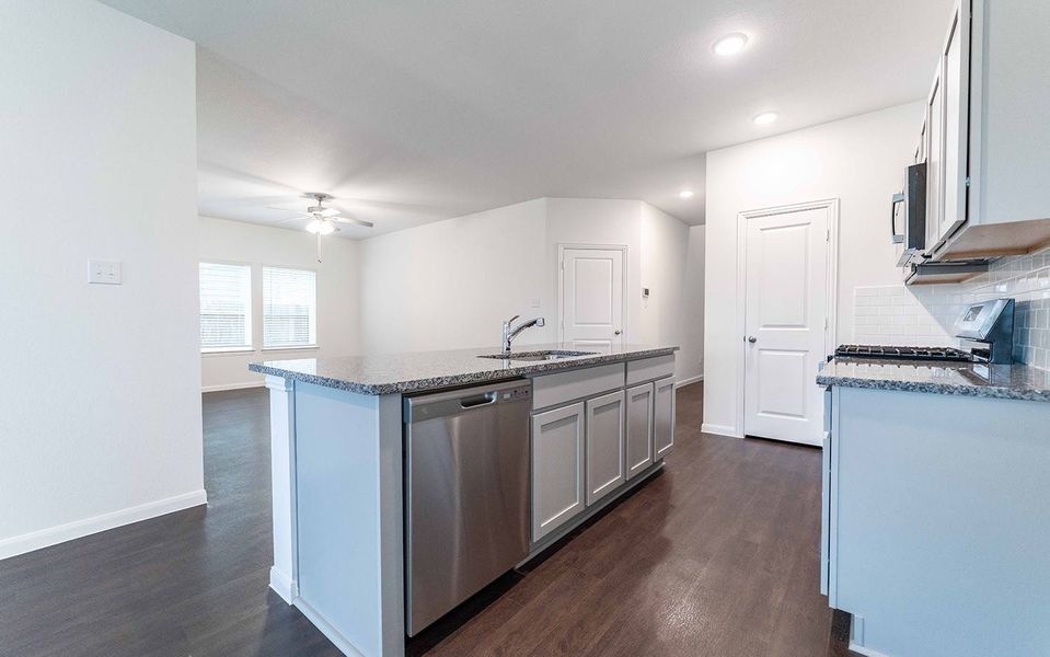 Furnished interior view inside a new home in Lago Mar, Texas City (Image 5). Furnished interior view inside a new home in Lago Mar, Texas City (Image 5).