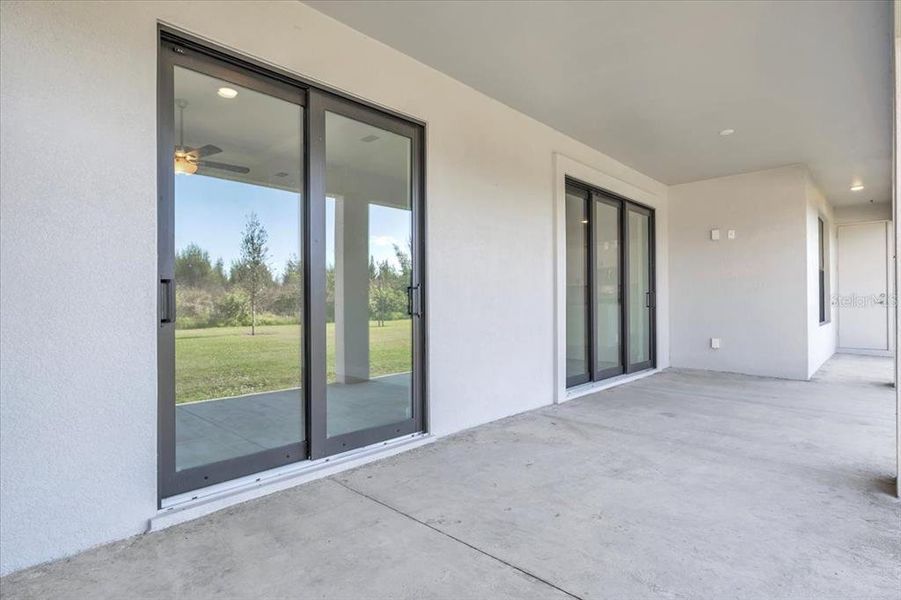 Exterior details and patio area of a home in , Cape Coral (Image 4).
