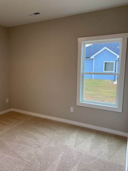 Representative unfurnished interior of a home built from the Washington by Foundation Home Builders LLC in Pinnix Loop, Burlington (Image 20).