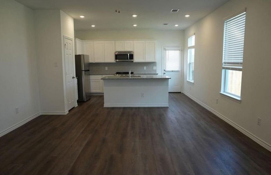 Spacious, unfurnished interior of a new home in Villages at Westpointe, Dayton (Image 6). Spacious, unfurnished interior of a new home in Villages at Westpointe, Dayton (Image 6).
