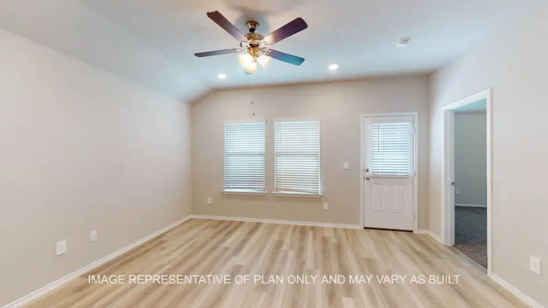 Representative unfurnished interior of a home built from the Camden by D.R. Horton in Wildwood Estates, Nolanville (Image 21).