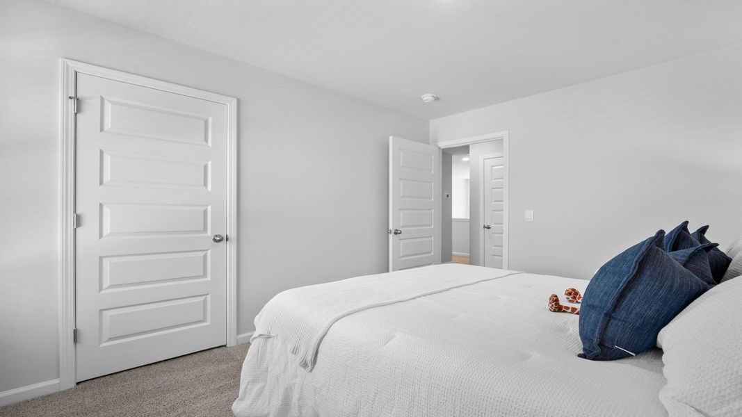 Furnished interior view inside a new home in Holly Oaks, Statesboro (Image 34).