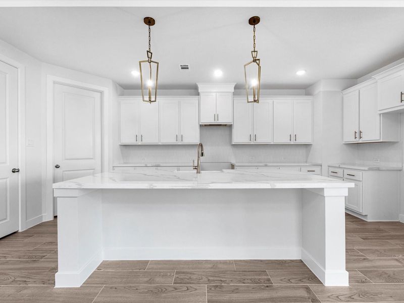 Furnished interior view inside a new home in Sienna, Missouri City (Image 4).
