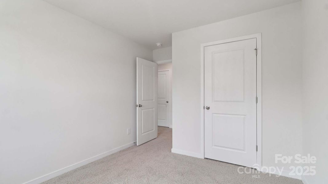 Spacious, unfurnished interior of a new home in Woodhaven at Chester, Chester (Image 19).