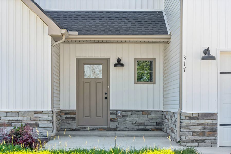 Exterior details and patio area of a home in Cherry Fields, Clarksville (Image 3).
