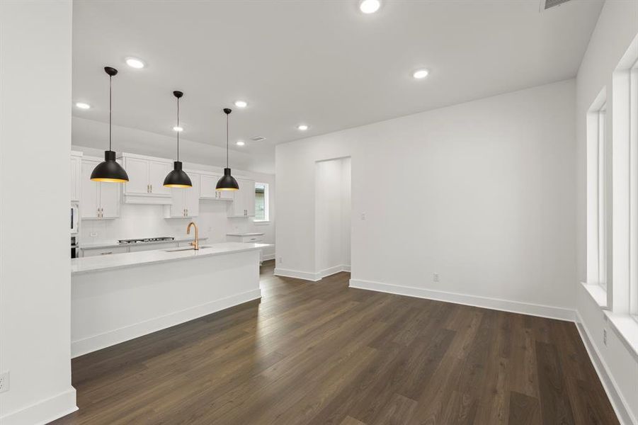 12. 3137 Eddington - Dining (2)