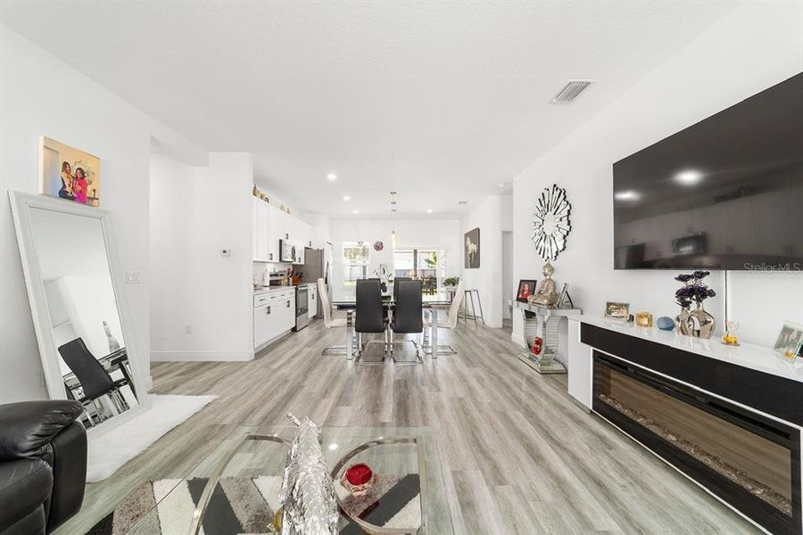 Furnished interior view inside a new home in , Ocala (Image 15).