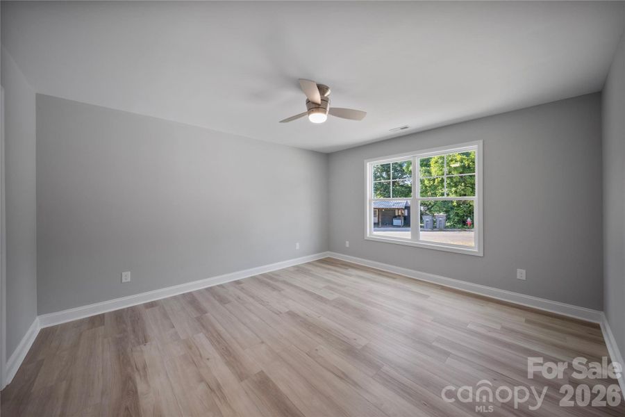 Spacious, unfurnished interior of a new home in , Kannapolis (Image 14).