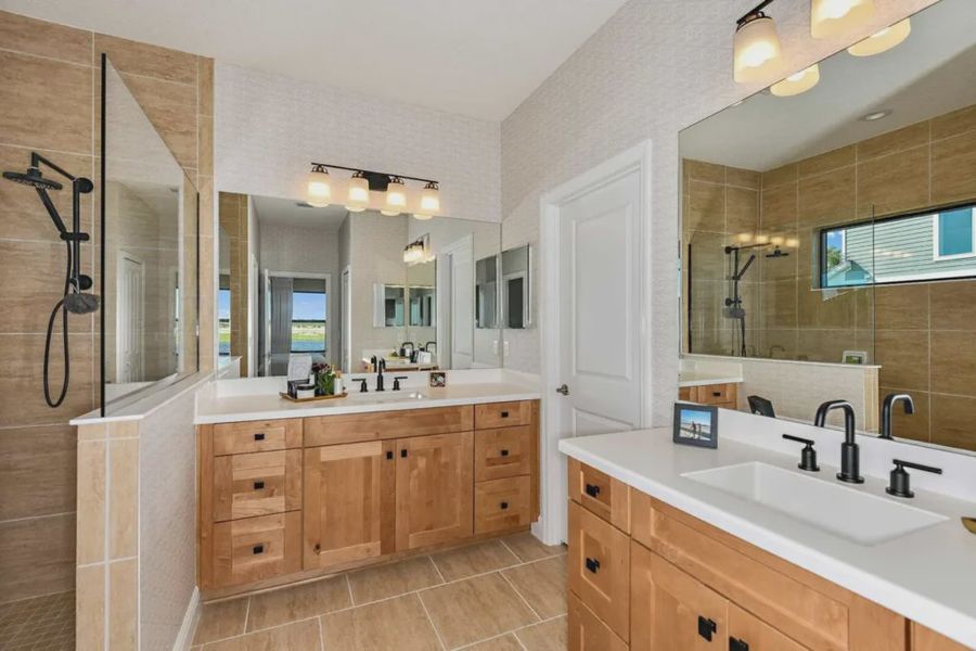 Furnished interior view inside a new home in Boca Royale Golf and Country Club at Wellen Park, Englewood (Image 4). Furnished interior view inside a new home in Boca Royale Golf and Country Club at Wellen Park, Englewood (Image 4).