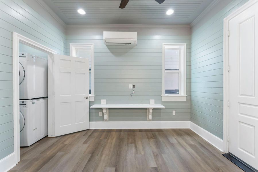 Spacious, unfurnished interior of a new home in , Houston (Image 17). Spacious, unfurnished interior of a new home in , Houston (Image 17).