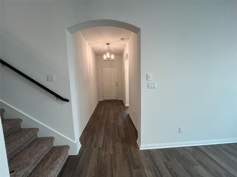 Spacious, unfurnished interior of a new home in Wellspring, Round Rock (Image 15).