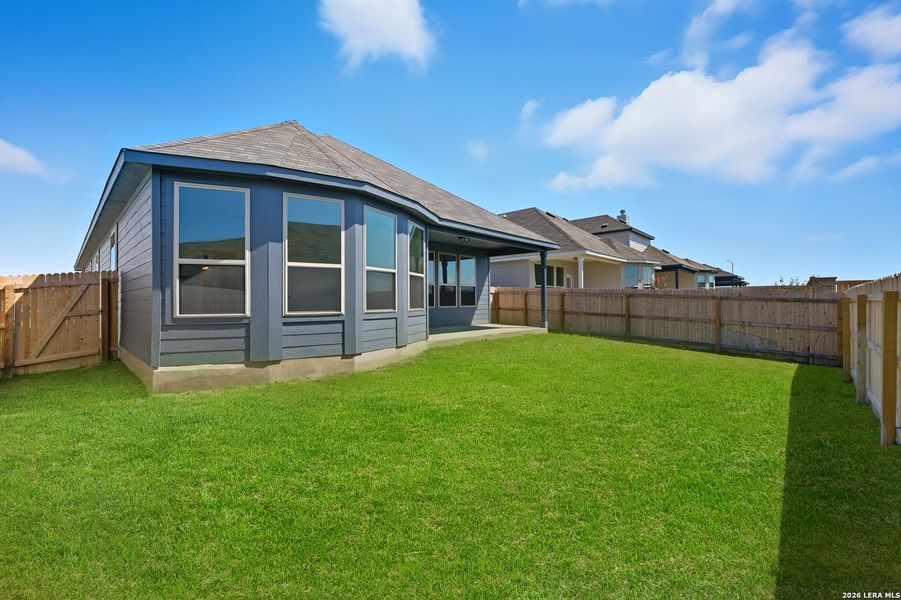 Exterior details and patio area of a home in Lily Springs, Seguin (Image 3).