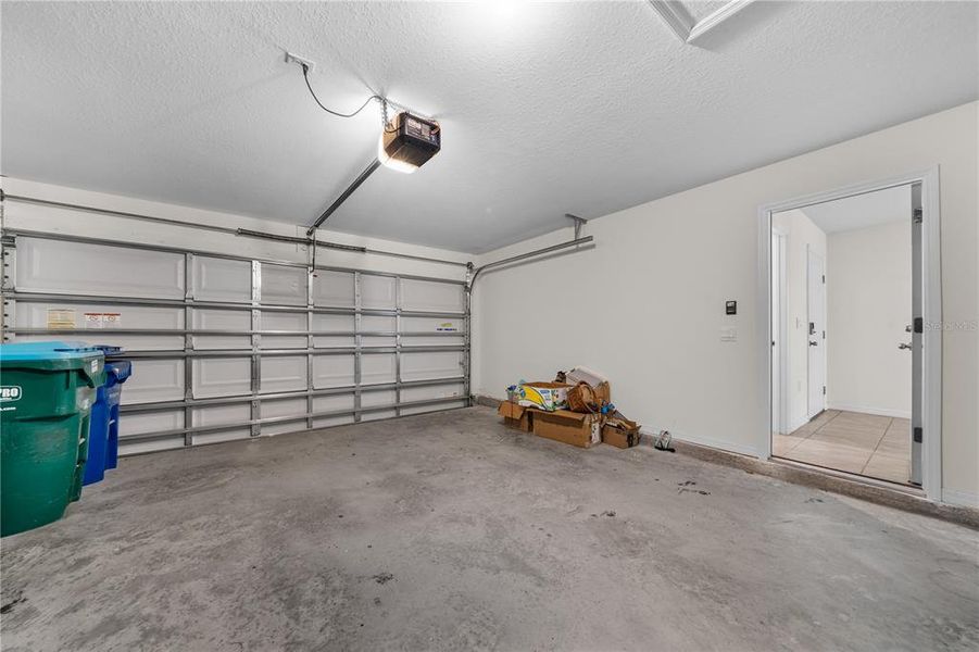 Spacious, unfurnished interior of a new home in Avalon Woods, Newberry (Image 21).