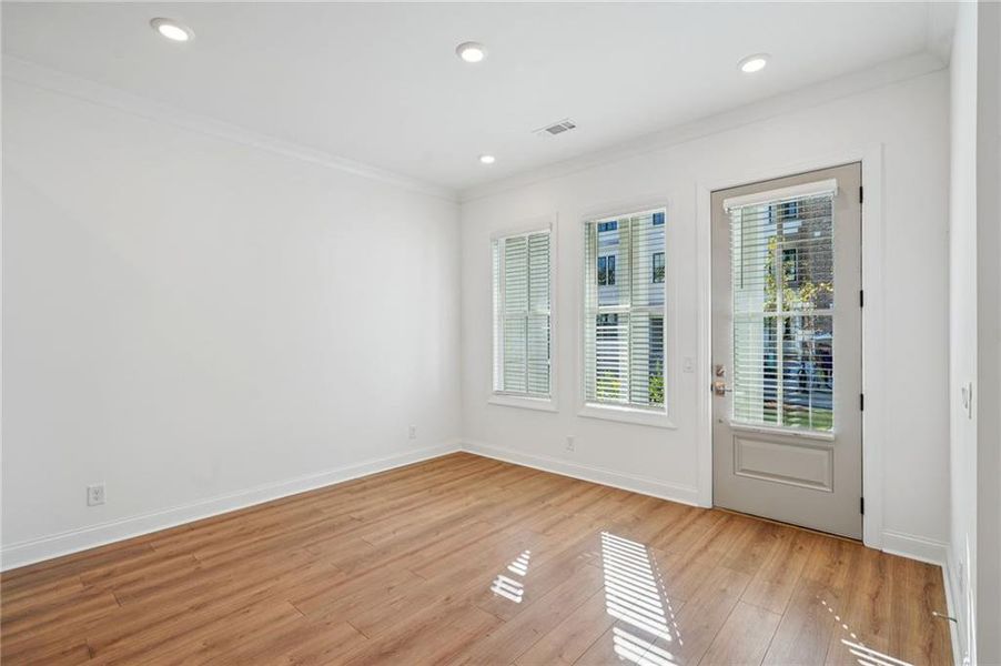 Spacious, unfurnished interior of a new home in Waterside Condos, Peachtree Corners (Image 16).