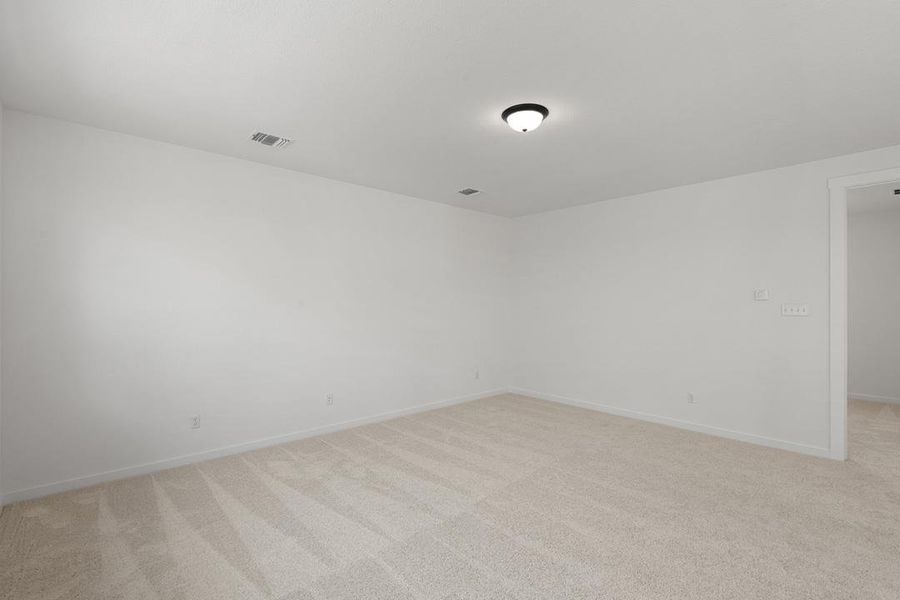 Spacious, unfurnished interior of a new home in Flora, Hutto (Image 30).