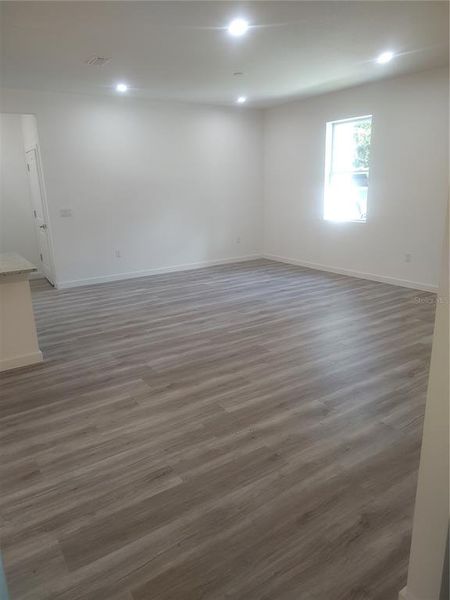 Spacious, unfurnished interior of a new home in , New Smyrna Beach (Image 18).