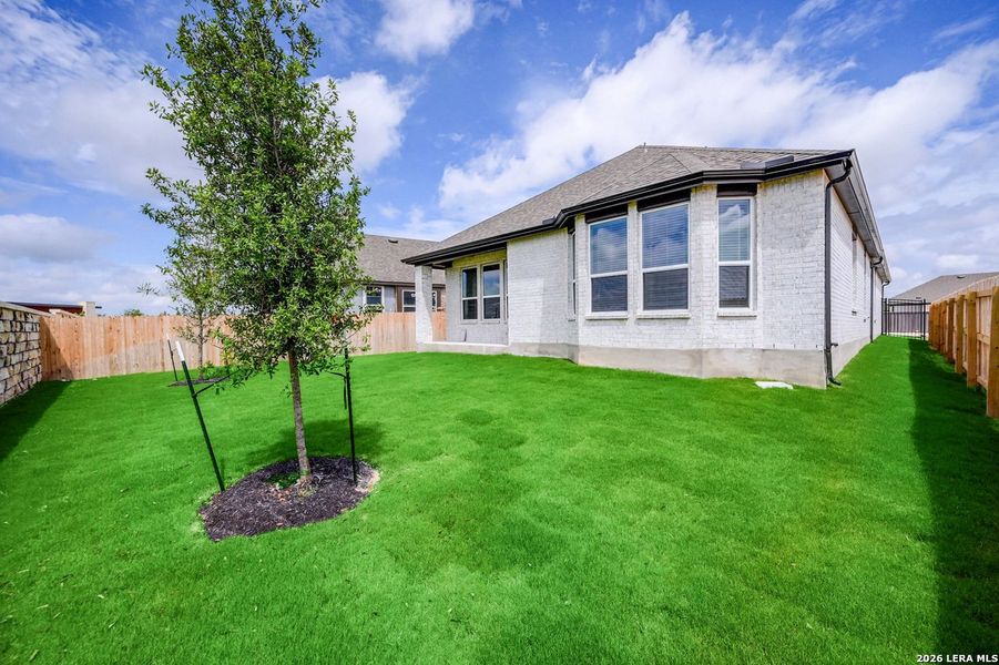 Exterior details and patio area of a home in Prominence, San Antonio (Image 2).