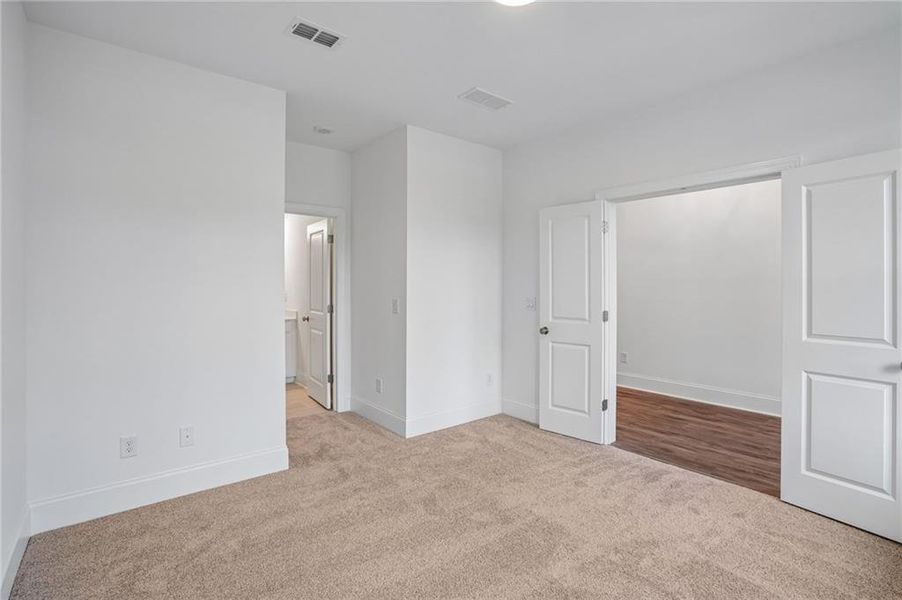 Spacious, unfurnished interior of a new home in Waterhaven, Cumming (Image 21).