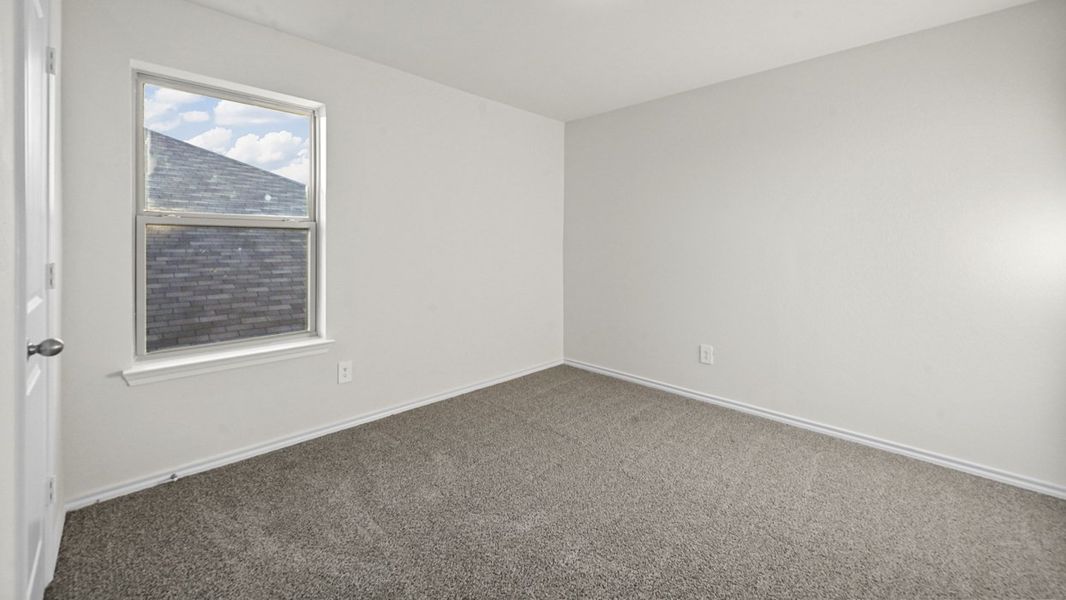 Representative unfurnished interior of a home built from the Perry by D.R. Horton in Bel Air Village, Sherman (Image 13).
