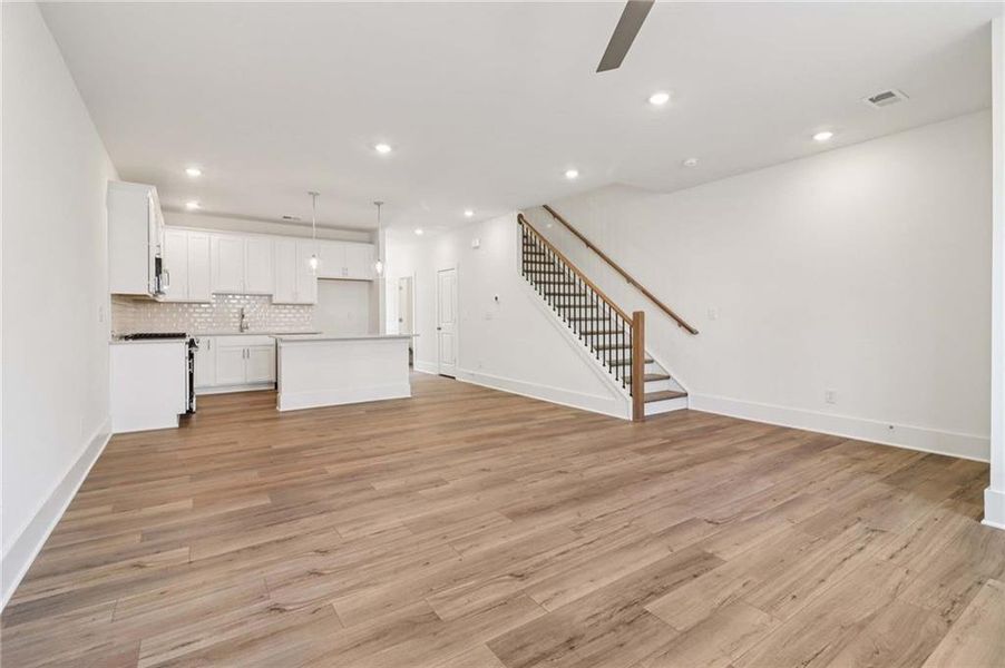 Spacious, unfurnished interior of a new home in Park Vue, Atlanta (Image 23).