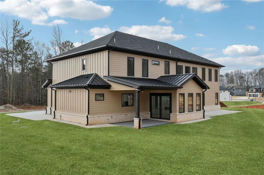Exterior details and patio area of a home in , Auburn (Image 30).