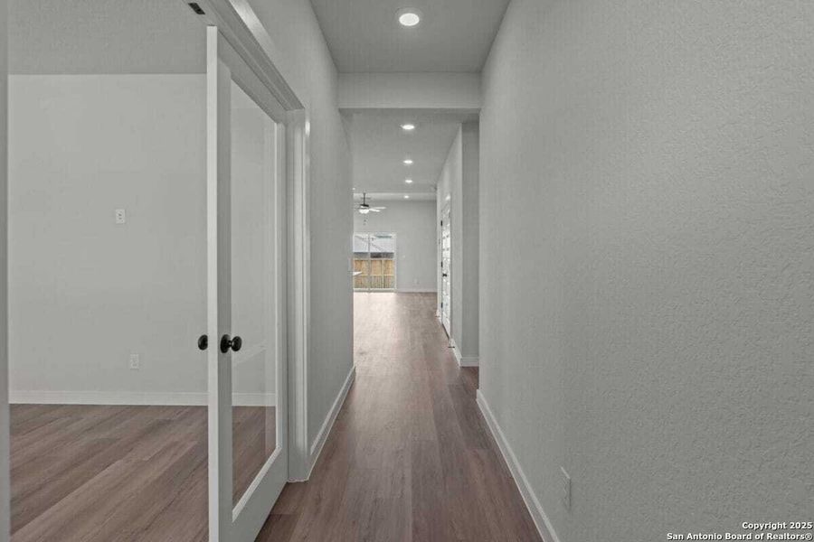 Spacious, unfurnished interior of a new home in August Fields, New Braunfels (Image 22).
