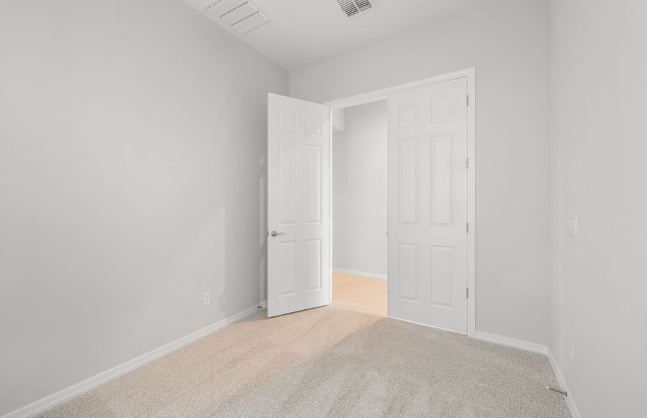 Spacious, unfurnished interior of a new home in Sun City Festival, Buckeye (Image 21).