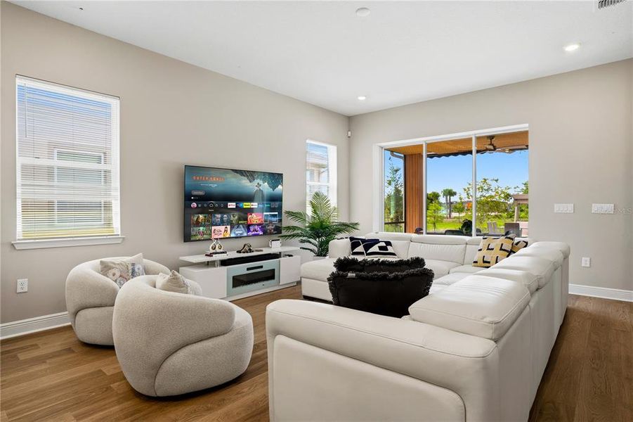 Furnished interior view inside a new home in Laureate Park (Craft Homes), Orlando (Image 31). Furnished interior view inside a new home in Laureate Park (Craft Homes), Orlando (Image 31).