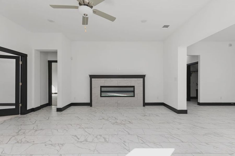 Spacious, unfurnished interior of a new home in Enclave at Cele, Pflugerville (Image 24). Spacious, unfurnished interior of a new home in Enclave at Cele, Pflugerville (Image 24).
