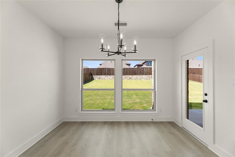 14. 968 Gold Finch - Nook 14. 968 Gold Finch - Nook