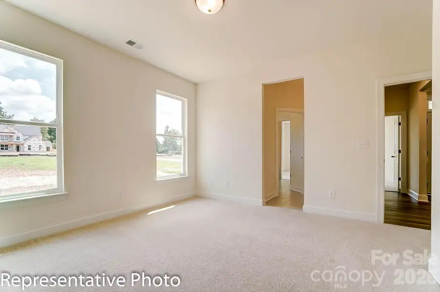 Spacious, unfurnished interior of a new home in Robinson Oaks, Gastonia (Image 22). Spacious, unfurnished interior of a new home in Robinson Oaks, Gastonia (Image 22).