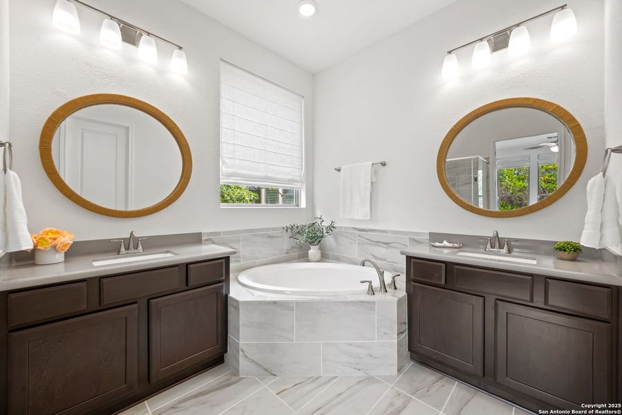 Furnished interior view inside a new home in Esperanza - 70', Boerne (Image 24). Furnished interior view inside a new home in Esperanza - 70', Boerne (Image 24).