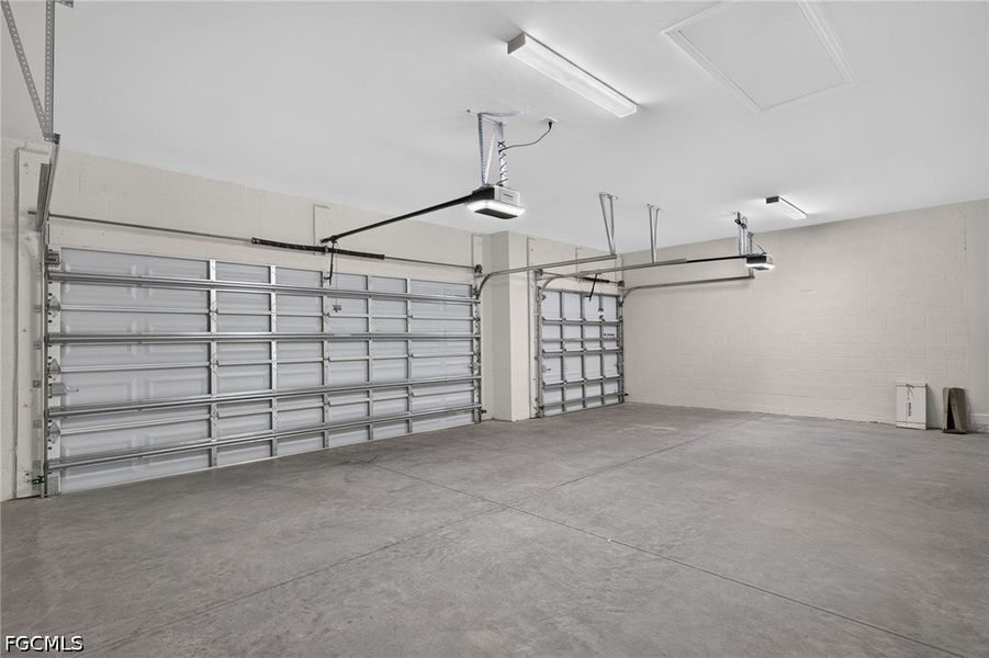 Spacious, unfurnished interior of a new home in Cape Coral, Cape Coral (Image 30). Spacious, unfurnished interior of a new home in Cape Coral, Cape Coral (Image 30).