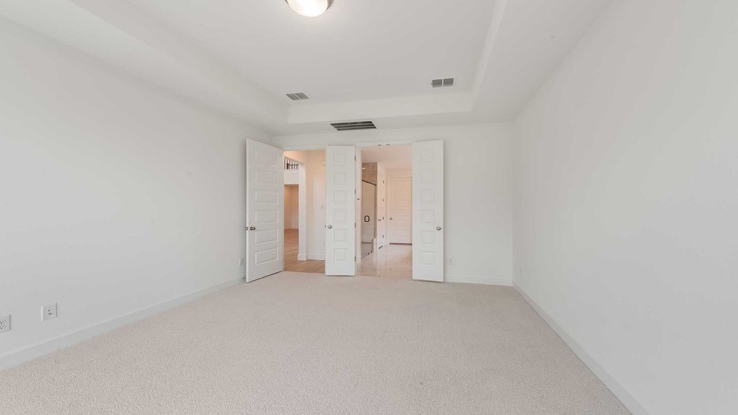 Spacious, unfurnished interior of a new home in Cambridge Crossing, Celina (Image 27).