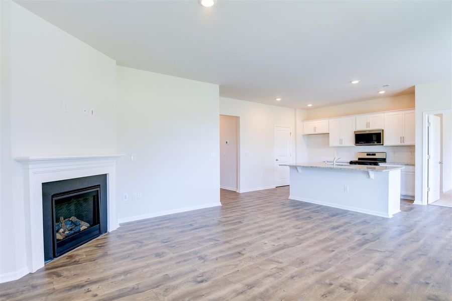 Representative unfurnished interior of a home built from the ARIA by D.R. Horton in West New Bern, New Bern (Image 20).