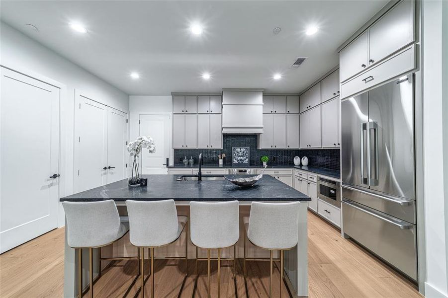 Furnished interior view inside a new home in , Dallas (Image 22). Furnished interior view inside a new home in , Dallas (Image 22).