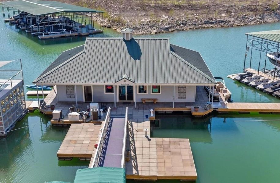 Image 23 of a home in Rough Hollow The District. Image 23 of a home in Rough Hollow The District.