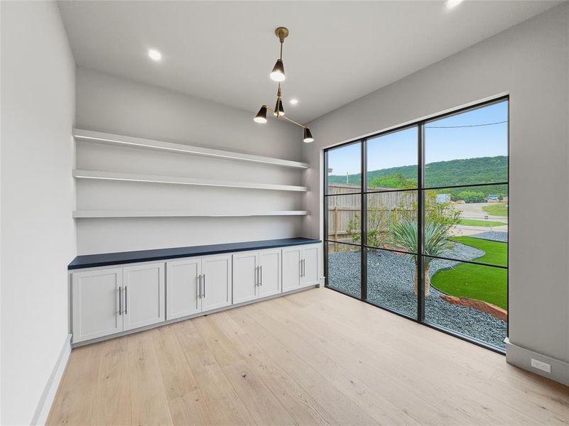 Spacious, unfurnished interior of a new home in , Graford (Image 29).