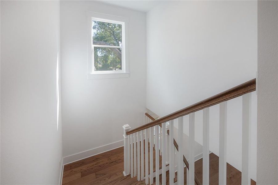 Spacious, unfurnished interior of a new home in , Tampa (Image 48).