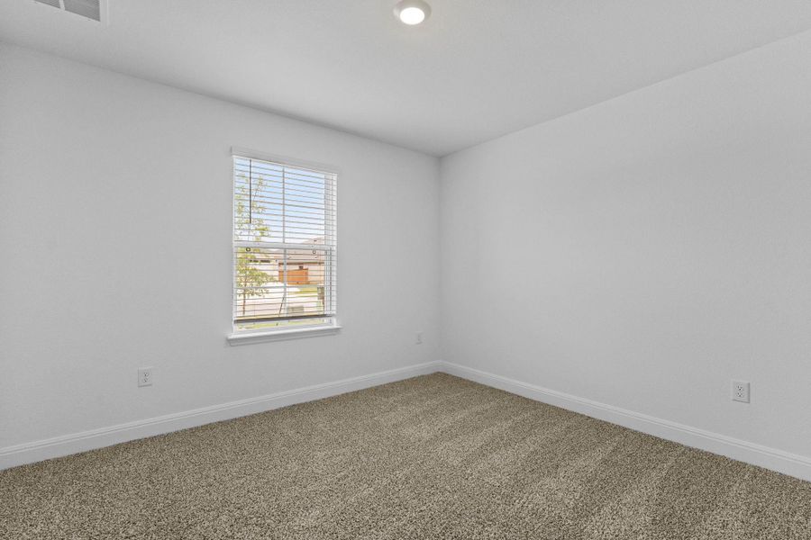 Spacious, unfurnished interior of a new home in Riverview, Georgetown (Image 21).