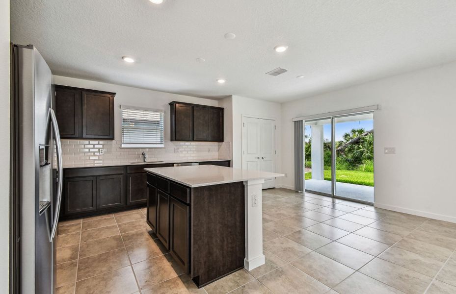 Open Kitchen to Cafe