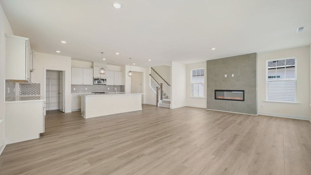 DRB Homes Juniper Family Room / Kitchen
