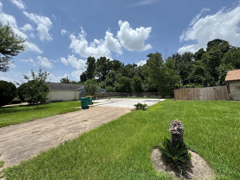 Image 6 of a home in . Image 6 of a home in .