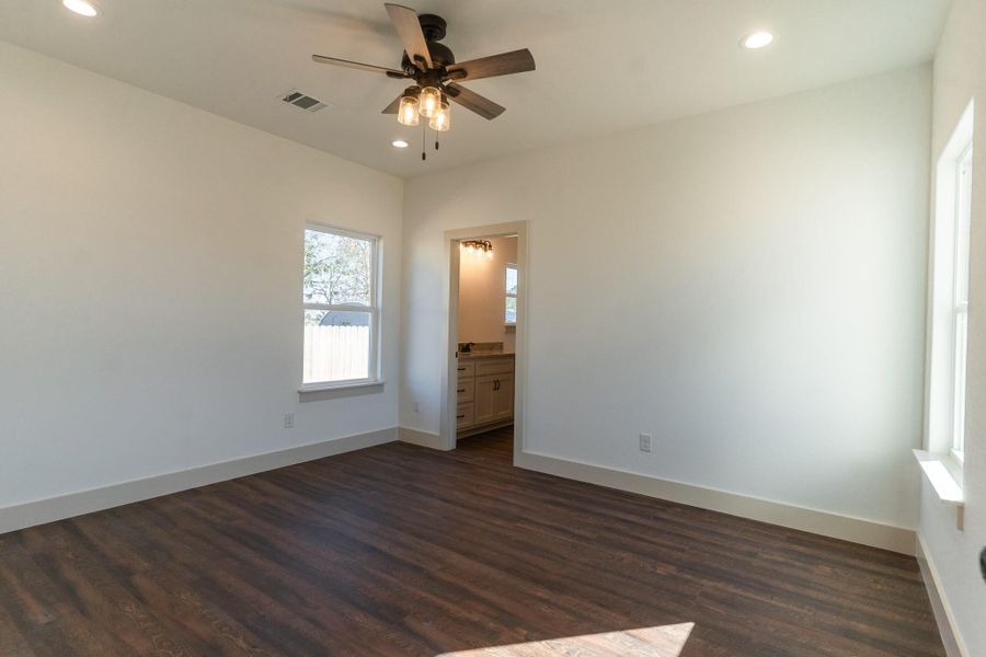 Spacious, unfurnished interior of a new home in , Smithville (Image 18). Spacious, unfurnished interior of a new home in , Smithville (Image 18).