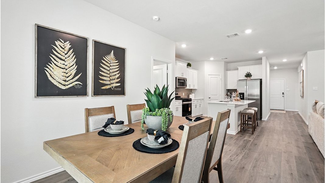 Representative furnished interior of a home built from the Huntsville by D.R. Horton in The Reserve at Timber Creek, Lindale (Image 28).