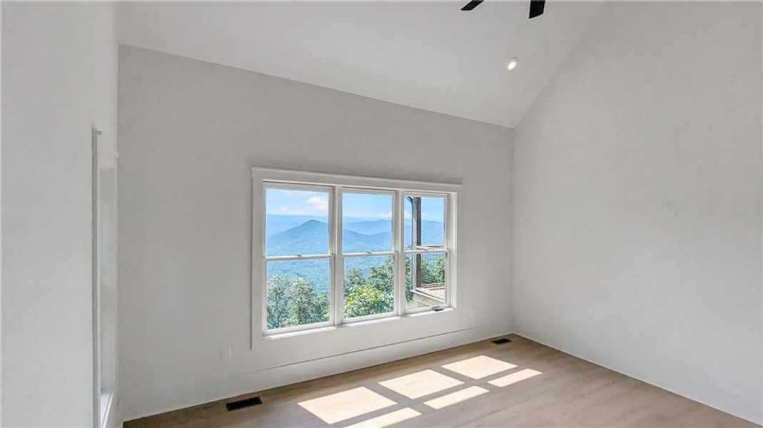Spacious, unfurnished interior of a new home in , Jasper (Image 28).